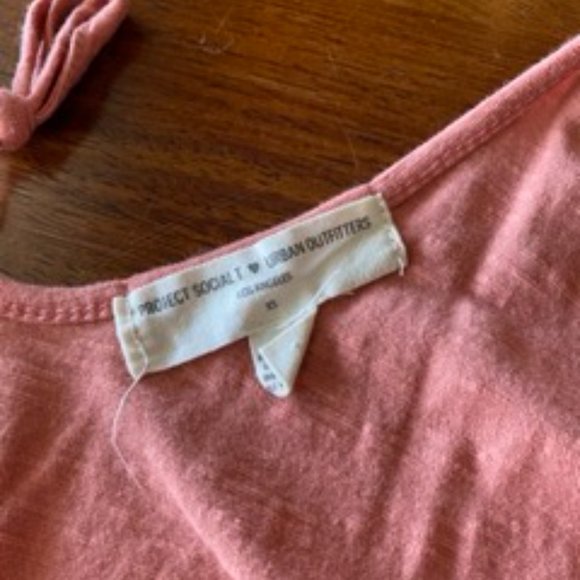 Urban Outfitters Salmon Crop Top with Ruffle and Tie Up Straps - Picture 3 of 6